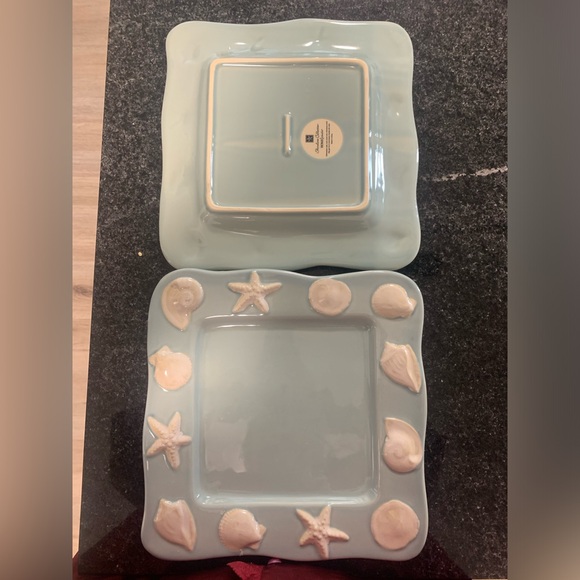 Beachy Shoreline Collection Plates - Picture 2 of 3